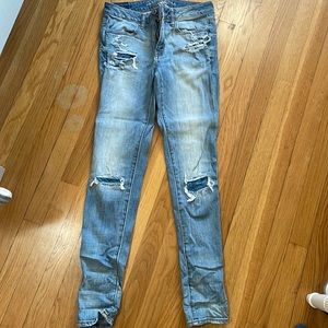 American Eagle size 6 jeans